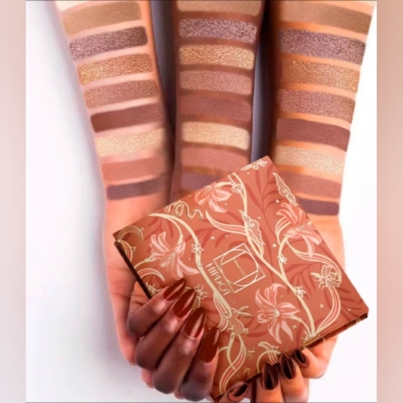 HIPDOT Pressed Pigment/Glitter Palette in Witchy Warms, 22g/0.78oz - Picture 8 of 11